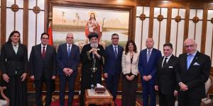 رئيس جامعة القاهرة يهنئ البابا تواضروس ويرفع الطوارئ بالمستشفيات