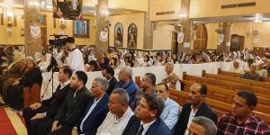 رئيس مدينة القصير يشهد قداس عيد القيامة المجيد بكنيسة العذراء مريم
