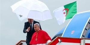 بابا الفاتيكان يصل الجزائر في زيارة رسمية