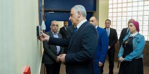 وزير الإنتاج الحربي يتابع منظومات العمل الرقمية وتأمين الشبكات