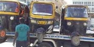 ضبط 24 "توك توك" غير مرخص في حملة ببني مزار