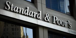 خبراء: تثبيت «ستاندرد آند بورز» تصنيف مصر الائتمانى يعكس صلابة الاقتصاد رغم التوترات العالمية