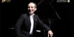 ألحان الموسيقى العربية على بيانو عمرو سليم بالأوبرا