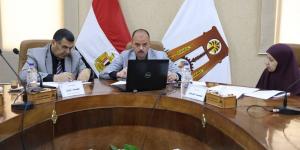 نائب محافظ الوادي الجديد يبحث موقف بروتوكولات التعاون المُوقّعة مع هيئة تنمية الصعيد