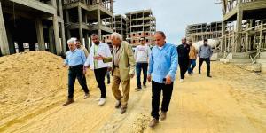 رئيس جهاز العبور الجديدة يتفقد مشروعات البنية التحتية ويغلق مخالفة بجمعية “أحمد عرابي”