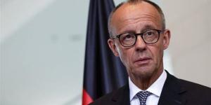 ميرتس: تقليص الرحلات الجوية ليس خيارًا لألمانيا وندعو إلى تقنيات مستدامة