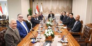 وزير الرياضة يستقبل اتحاد السلة ويشيد بخطة تطوير اللعبة