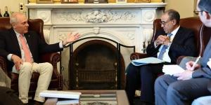 وزير الخارجية يلتقي زعيم الأغلبية الجمهورية بمجلس النواب الأمريكي