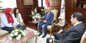 محافظ بني سويف يسقبل فريق الدعم الفني بـ"التنمية المحلية" وبرنامج الأمم المتحدة الإنمائي