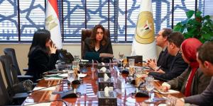 "عوض": شراكة مع القطاع المصرفي للاستفادة من الميزة التنافسية لمنتجات المحافظات