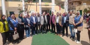 قافلة «حياة كريمة» تعالج 823 مواطنًا بفاقوس