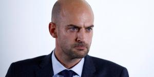 وزير خارجية فرنسا: على حزب الله تسليم سلاحه للدولة اللبنانية