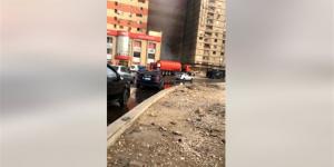 "ربنا سترها".. السيطرة على حريق هائل بمخزن أدوات كهربائية في مصر القديمة (فيديو)