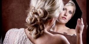 أحلامك تفضحك.. تفسير رؤية المرأة في المنام ودلالاتها النفسية