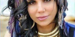 تعليق صادم من طليقة علي الحجار على فيديو ابنتهما المثير للجدل "فضفضة مش للسرقة"