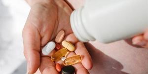 خبراء بالمملكة المتحدة: هذه المكملات الغذائية يحذر تناولها معا