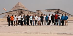 سكاي دايف تستضيف رئيس الاتحاد الدولي للخماسي الحديث بجولة أهرامات الجيزة