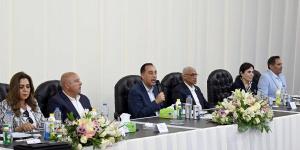 مدبولي يلتقى أعضاء مجلسي النواب والشيوخ وكبار مشايخ وعواقل سيناء