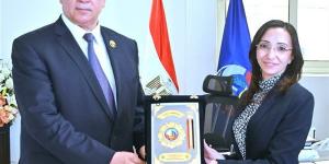 محافظ البحيرة تستقبل نقيب محامين مصر