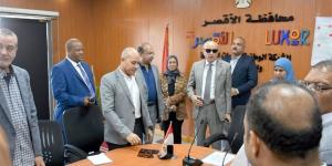 محافظ الأقصر يفتتح "سوق اليوم الواحد" رقم 52 بنجع الخطباء بتخفيضات 30%