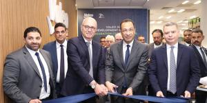 وزير الاتصالات يفتتح مركز فاليو للذكاء الاصطناعي.. و100 مهندس مصري في الطريق