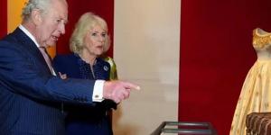 100 عام على ميلاد الملكة إليزابيث الثانية.. ملك بريطانيا يحتفي بإرث والدته الراحلة