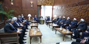 شيخ الأزهر: الطغيان وسحق الضعفاء وتجارة السلاح لها مبرراتها اللاأخلاقية