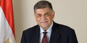 وزير التعليم العالي يهنئ أشرف حاتم بعضوية لجنة الصحة بالاتحاد البرلماني الدولي