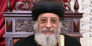 البابا تواضروس يستقبل أربعة من الأساقفة للتهنئة بعيد القيامة بالمقر البابوي