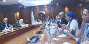 جامعة كفرالشيخ تشارك في اجتماع أكاديمية البحث العلمي لتطوير برنامج "جامعة الطفل"