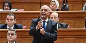 البرلمان يرفض مقترح النائب مصطفى بكري بشأن تقليص مدة فحص التركزات الاقتصادية بقانون حماية المنافسة