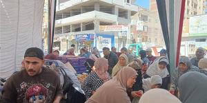 محافظ الغربية يشدد على استمرار توفير السلع الأساسية في المعارض