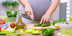 فوائد الخيار للحوامل.. ترطيب طبيعي ودعم غذائي