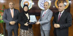 تربية المنصورة تُنظِّم الملتقى التوظيفي الثالث لتأهيل الطلاب لسوق العمل