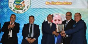 انطلاق المؤتمر العلمي الدولي لـ "صيدلة العاصمة" حول التغذية العلاجية المستدامة والكيمياء الخضراء