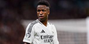 فلورنتينو بيريز يحسم مستقبل فينيسيوس مع ريال مدريد