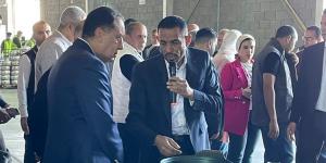 رئيس الوزراء يؤكد أهمية التوسع في الصناعات المغذية والمرتبطة بالسلع الاستهلاكية
