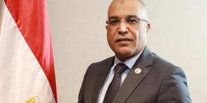 رئيس نقابة البترول يهنئ السيسي والقوات المسلحة بذكرى تحرير سيناء الـ44