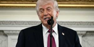 ترامب يكشف سبب إقالة وزير البحرية الأمريكي