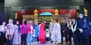 وكيل تعليم الغربية يشهد العرض المسرحي "مدينة الظلال"