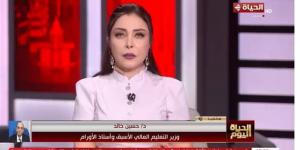 وزير التعليم العالي الأسبق: التغذية عامل مساعد وليست بديلاً عن العلاج الأساسي للمرضى