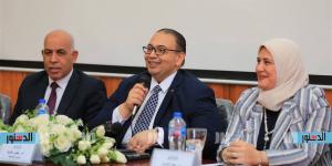 رئيس جامعة كفر الشيخ يشهد فعاليات اليوم العلمي الأول لطلاب الدراسات العليا