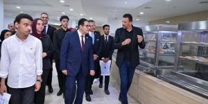 رئيس جامعة القاهرة: مستشفى الناس نموذج مشرف للعمل الخيري ويجمع بين الكفاءة والرسالة الرحيمة