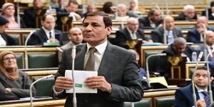 عبد العليم داوود: احنا بنشتغل لحساب الخارج وبنوك أوروبا نقترض قروض يسددها الشعب المصري