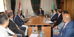 محافظ القليوبية يبحث مع صناع "باسوس" آليات تقنين أوضاع المصانع ودمجها في الاقتصاد الرسمي