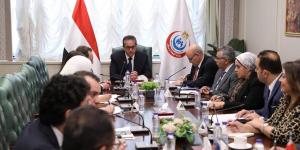 وزير الصحة يبحث مع السفير الفرنسي تعزيز علاج أطفال فلسطين المصابين بالأورام
