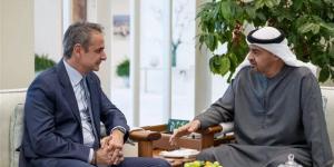 بن زايد ورئيس وزراء اليونان يبحثان تعزيز الشراكة