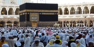 حكم إهداء ثواب الطواف للمسلم الحي
