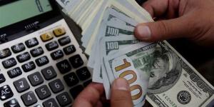 مع قرب التوصل لاتفاق أمريكي- إيراني.. تراجع أسعار الدولار عالميا ومحليا