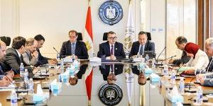 بحث آليات توفير التمويل المستدام في الجامعات الحكومية